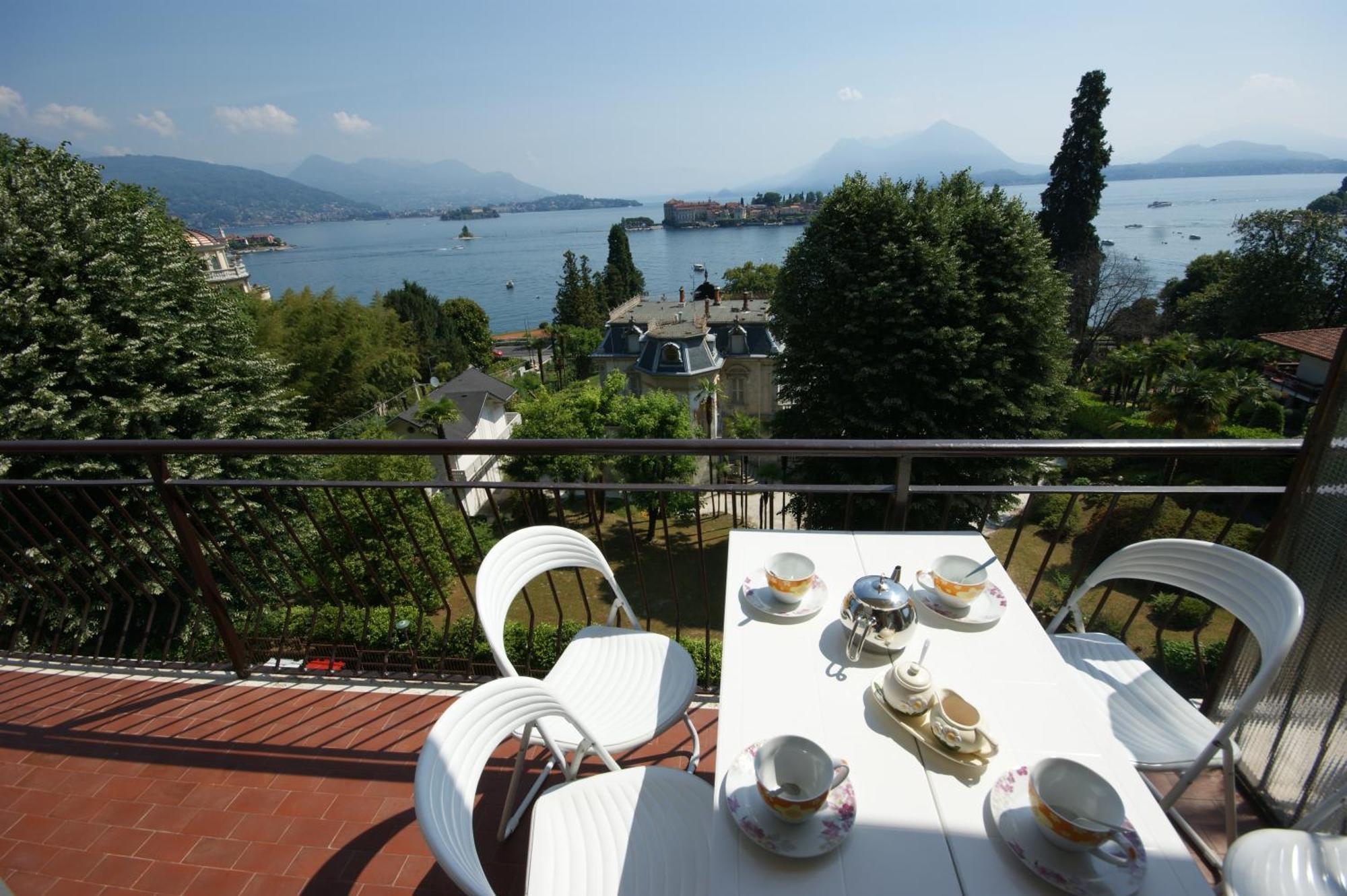 Apartment Del Rampolino Glicine Stresa